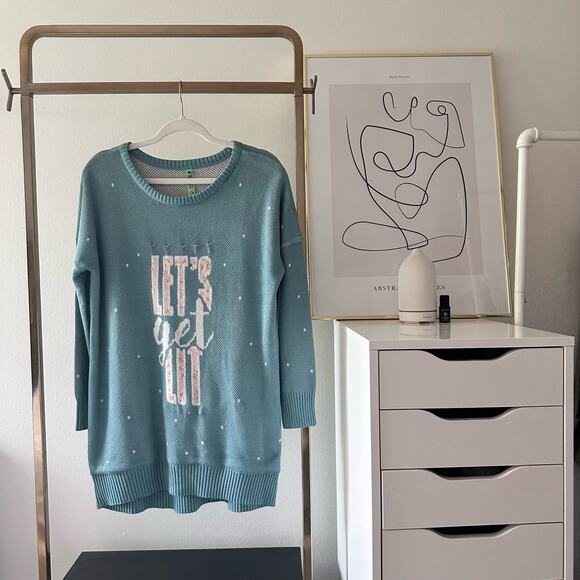 Honeydew LED Light-Up Holiday Sweater. - Picture 4 of 12